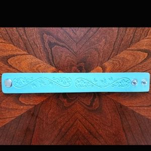 Teal Floral Pattern Wrist Band